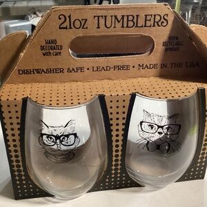 KITTY CAT TUMBLERS. BOXED MADE IN USA TOO CUTE 🥰  WEARING GLASSES